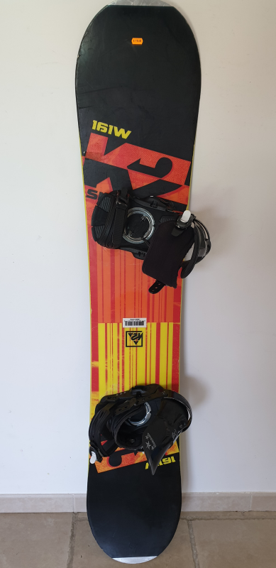 SNOWBOARD D'OCCASION K2 161 CM WIDE + FIXATION A PRIX DISCOUNT