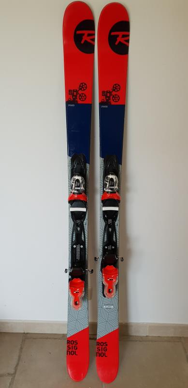 SKI D'OCCASION JUNIOR FREESTYLE ROSSIGNOL SPRAYER  2018