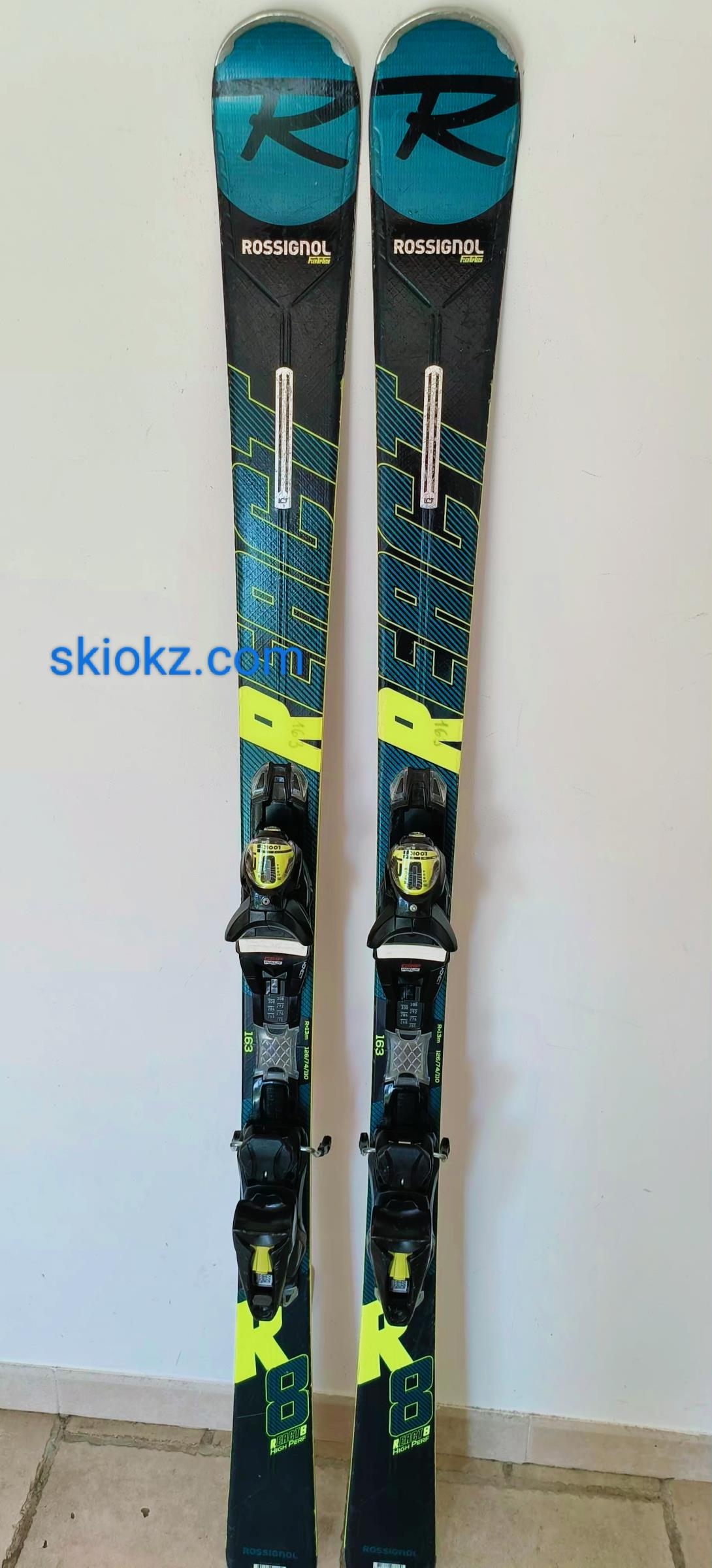 SKI D'OCCASION ROSSIGNOL REACT R8 HP 2022