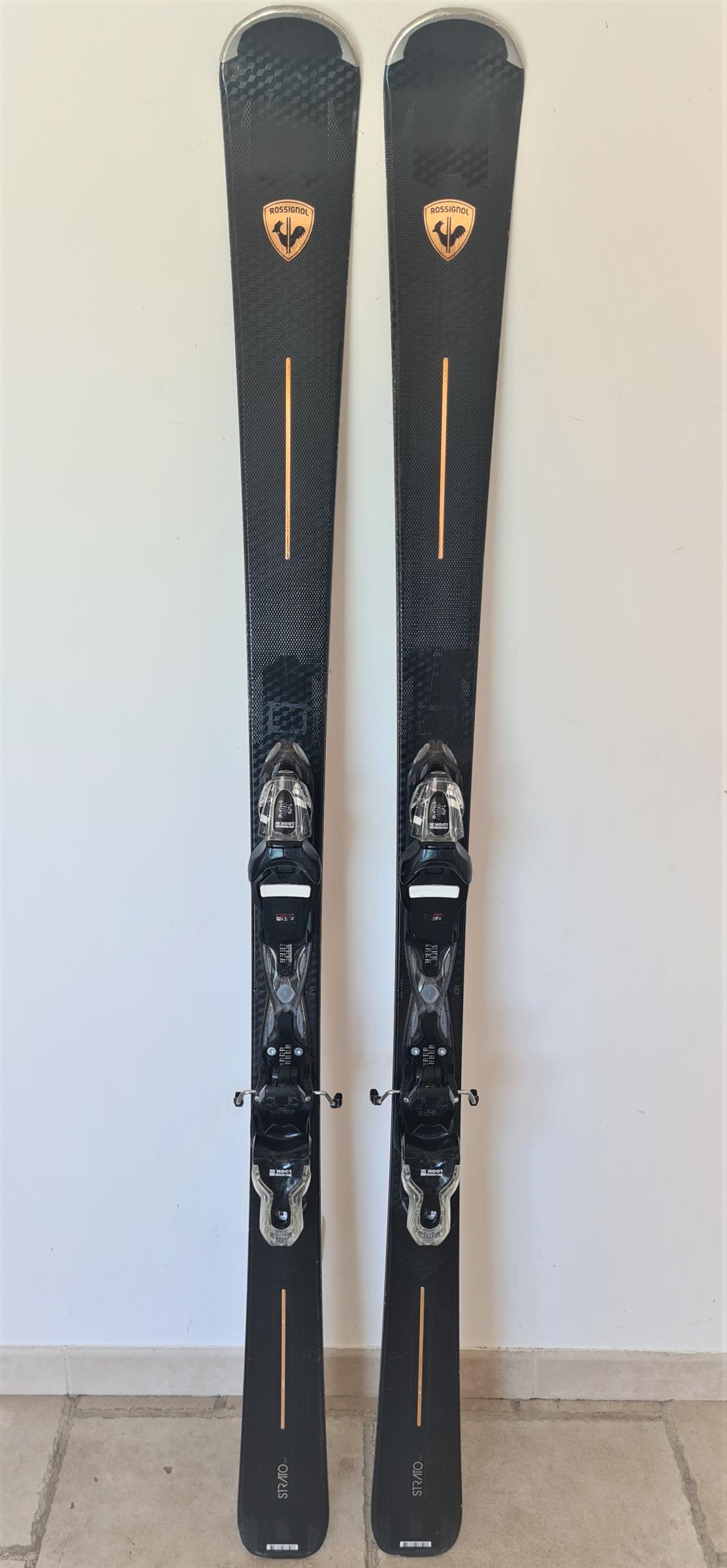 SKI D'OCCASION FEMME ROSSIGNOL STRATO BLACK WOMAN 2019