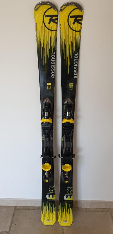 SKI D'OCCASION ROSSIGNOL EXPERIENCE 83 TPX FIXATION AXIUM 120 · Skiokz