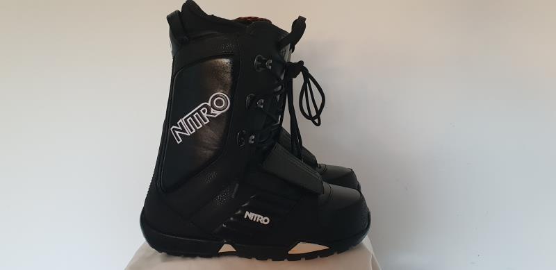 BOOTS DE SNOWBOARD D'OCCASION NITRO TLS BLACK WHITE · Skiokz